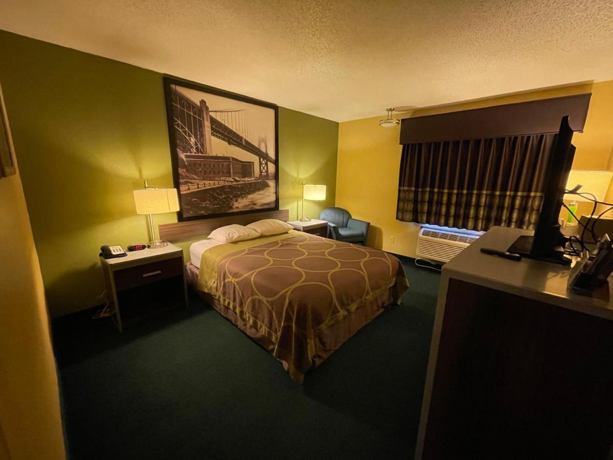 Super 8 By Wyndham Van Buren/Ft. Smith Area Buitenkant foto