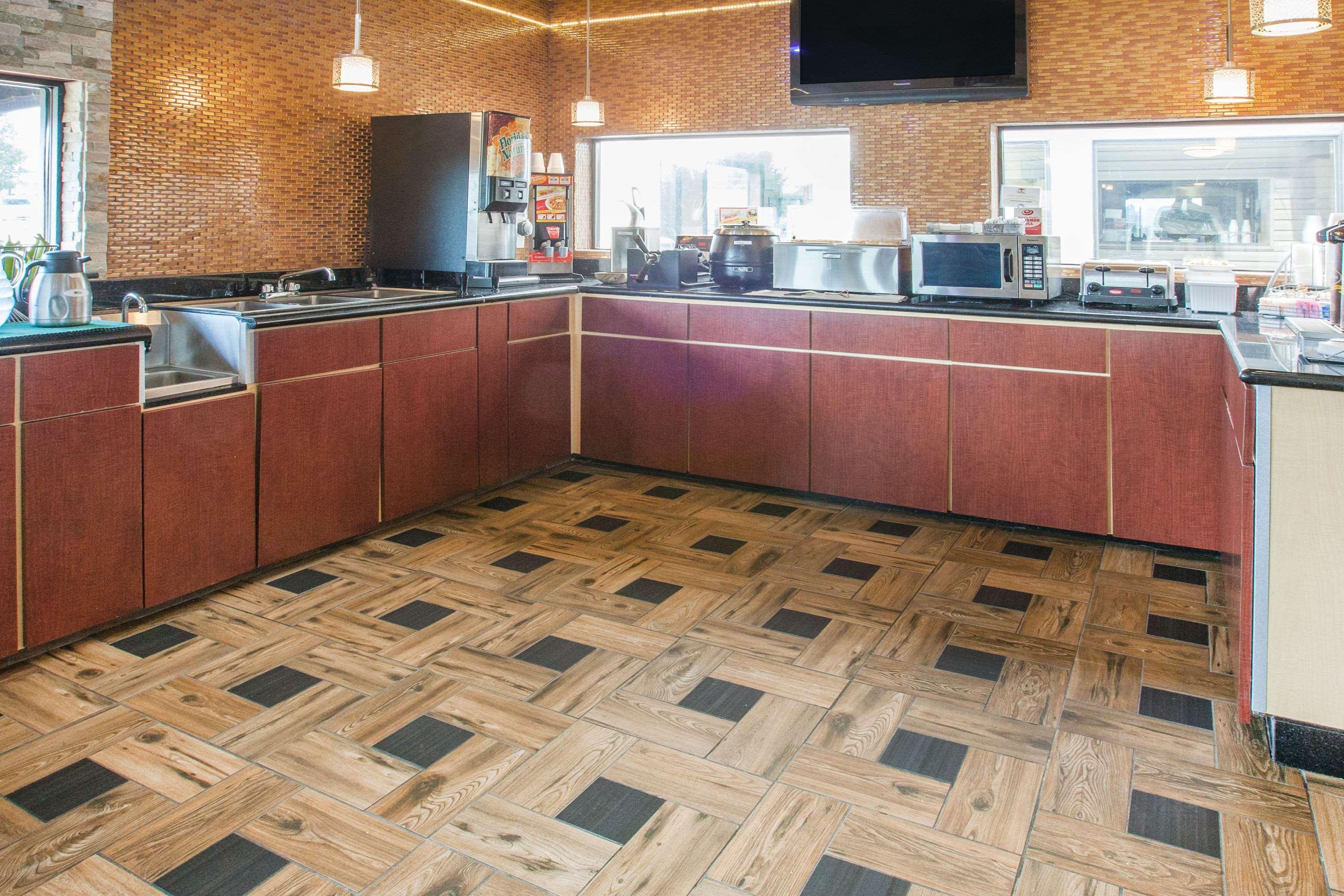 Super 8 By Wyndham Van Buren/Ft. Smith Area Buitenkant foto